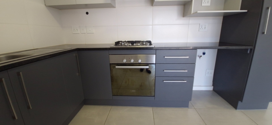 To Let  Bedroom Property for Rent in Burgundy Estate Western Cape